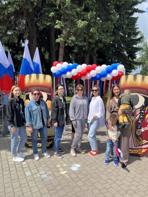Коллектив Центра молодежной политики принял участие в мероприятиях ко Дню России