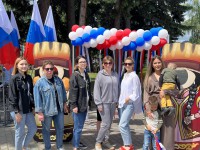 Коллектив Центра молодежной политики принял участие в мероприятиях ко Дню России