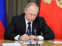 День добровольца: Владимир Путин учредил новый праздник