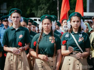 Молодёжь Горно-Алтайска приняла участие в мероприятиях ко Дню памяти и скорби